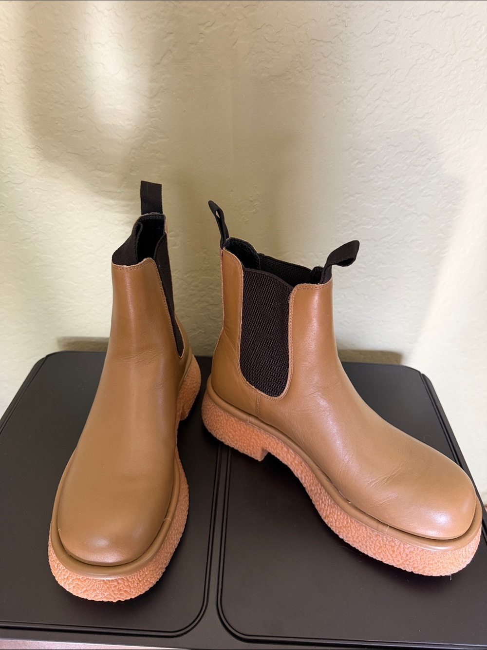 Zara Leather Chelsea Boots